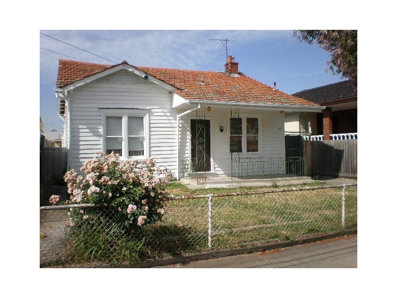 40 Moore Street, Coburg VIC 3058