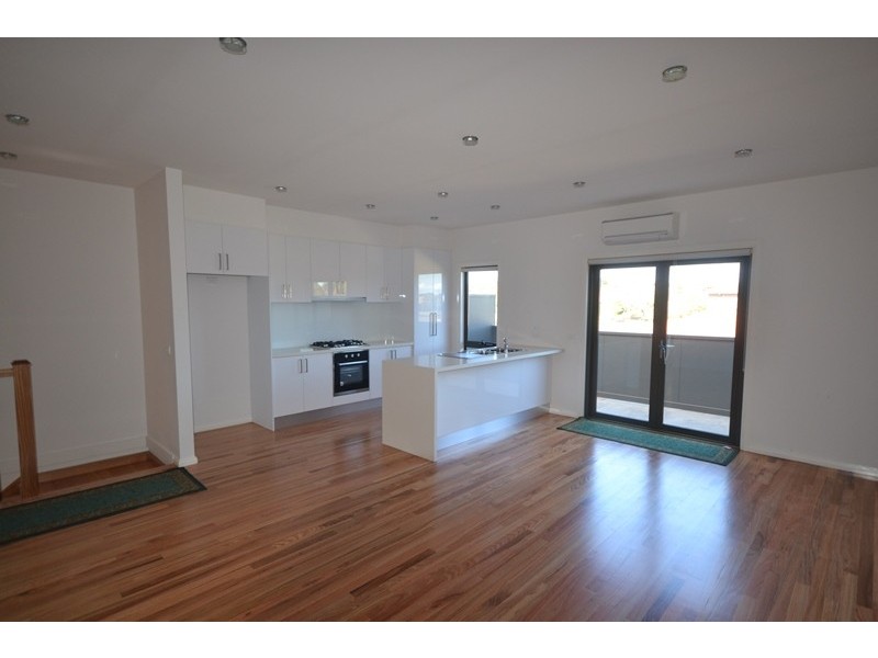 2/97 Shorts Road, Coburg North VIC 3058