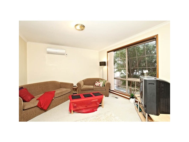 1/31 Nerissa Grove, Oak Park VIC 3046