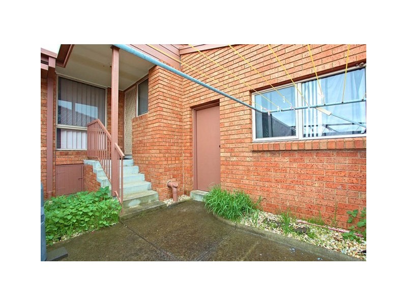 1/31 Nerissa Grove, Oak Park VIC 3046