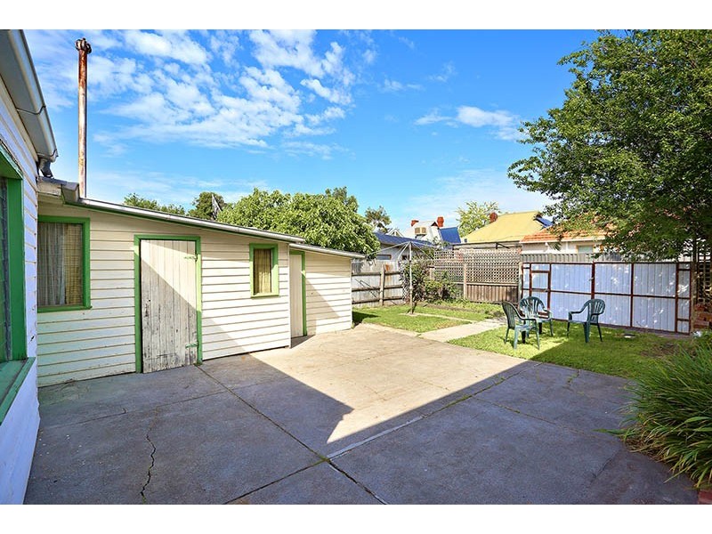 12 Allan Street, Brunswick VIC 3056