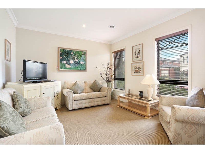 6 Governors Road, Coburg VIC 3058