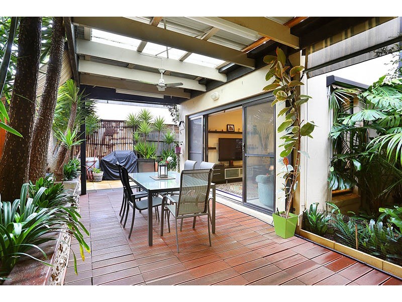 6 Governors Road, Coburg VIC 3058