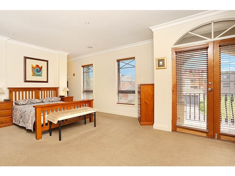 6 Governors Road, Coburg VIC 3058