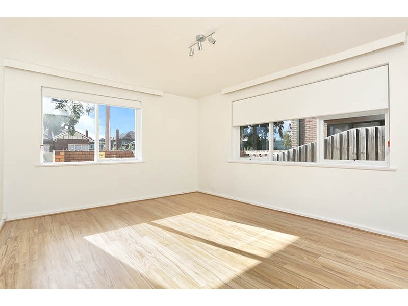 1/6 McColl Court, Brunswick West VIC 3055