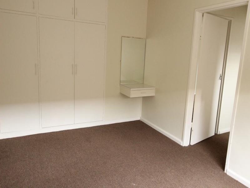 2/1 Cunnington Avenue, Brunswick East VIC 3057