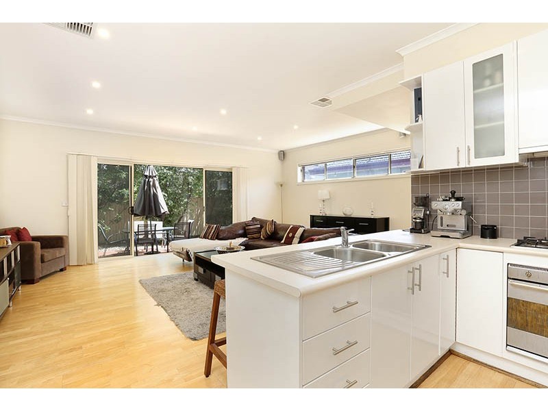 37 Hazel Grove, Pascoe Vale VIC 3044