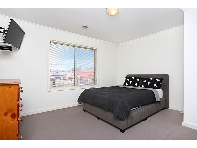 37 Hazel Grove, Pascoe Vale VIC 3044