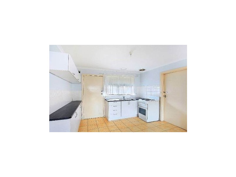 2/7 Gertrude Street, St Albans VIC 3021