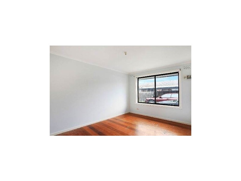 2/7 Gertrude Street, St Albans VIC 3021