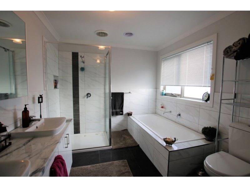 1/23 Bristol Road, Pascoe Vale VIC 3044