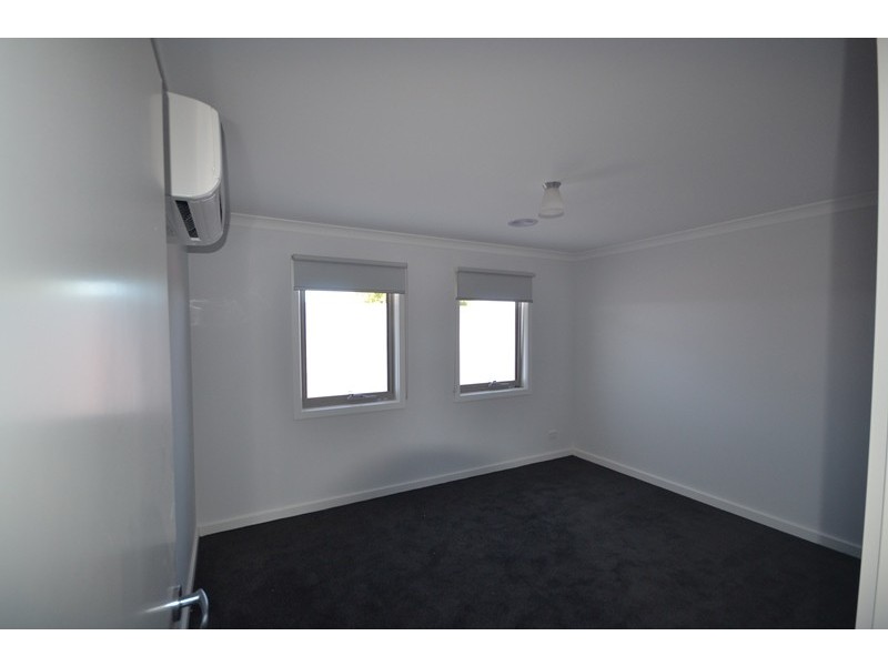2/23 Bristol Road, Pascoe Vale VIC 3044