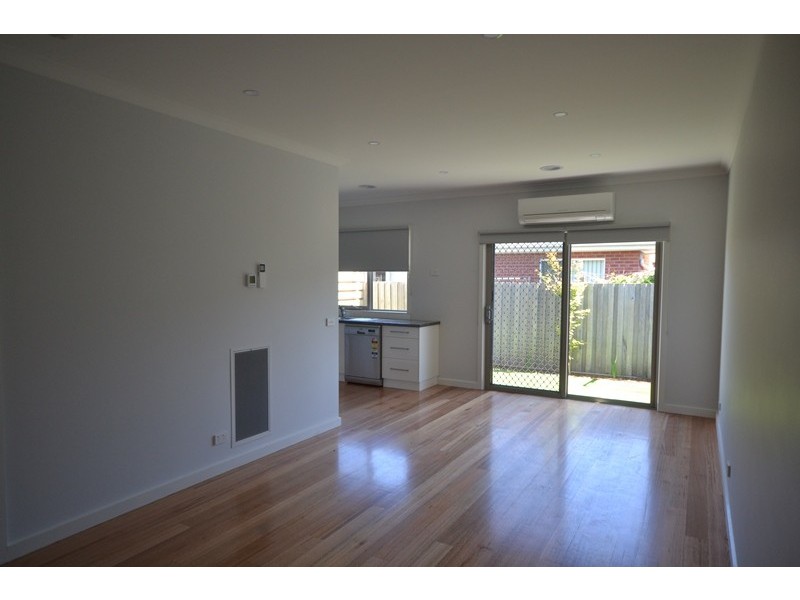 4/23 Bristol Road, Pascoe Vale VIC 3044