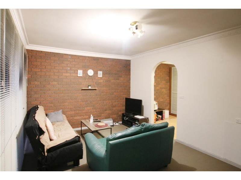 2/54 The Grove, Coburg VIC 3058
