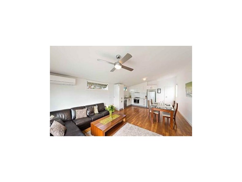 3/16 Lorensen Street, Coburg North VIC 3058