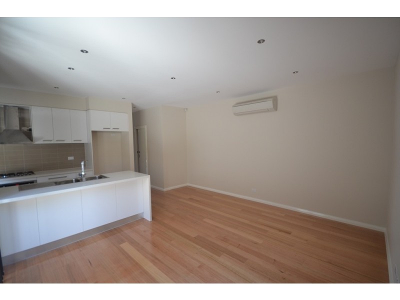 1/3 Shaftsbury Street, Coburg VIC 3058