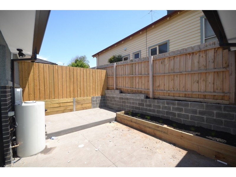 1/3 Shaftsbury Street, Coburg VIC 3058