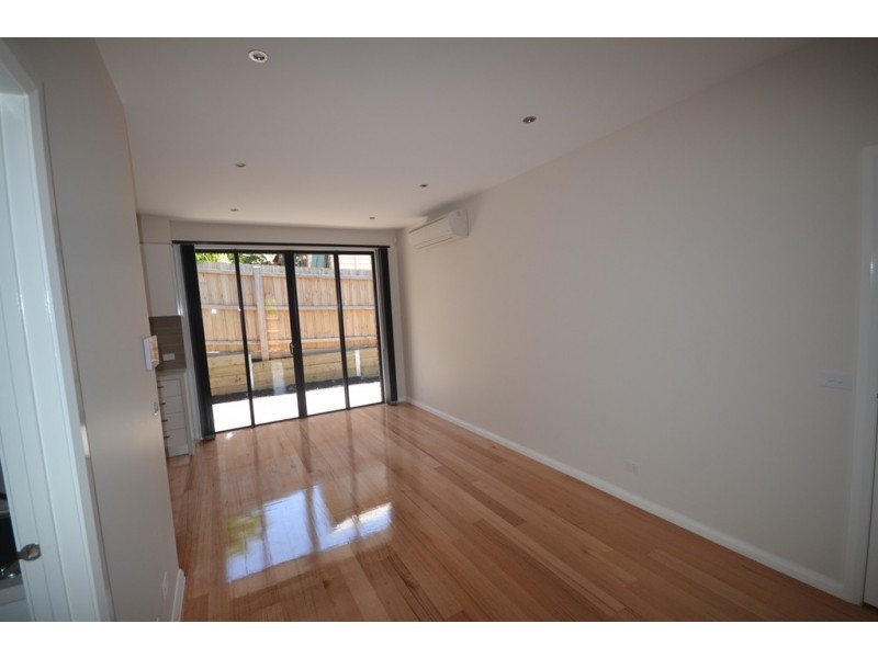 3/3 Shaftsbury Street, Coburg VIC 3058