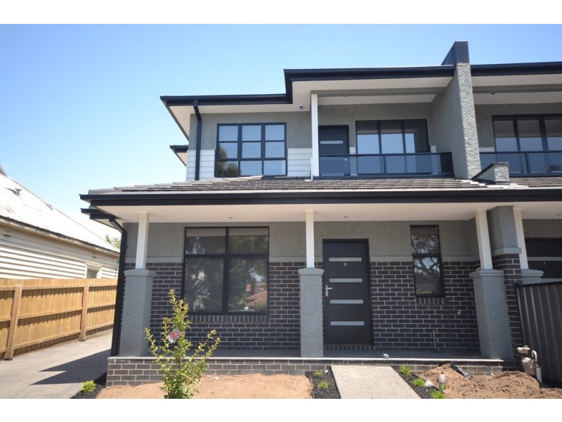 2/3 Shaftsbury Street, Coburg VIC 3058