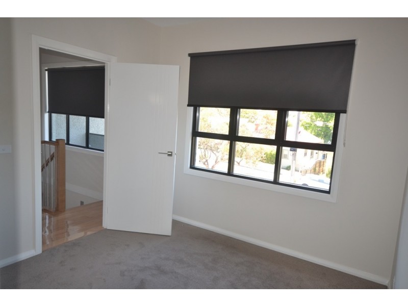 2/3 Shaftsbury Street, Coburg VIC 3058