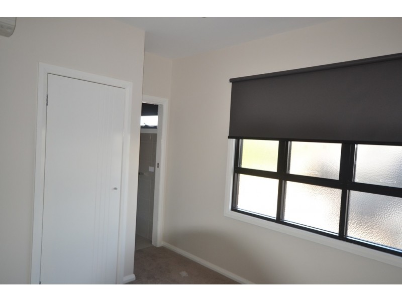 2/3 Shaftsbury Street, Coburg VIC 3058