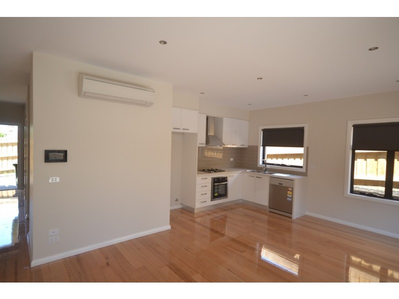 4/3 Shaftsbury Street, Coburg VIC 3058