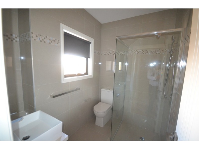 4/3 Shaftsbury Street, Coburg VIC 3058