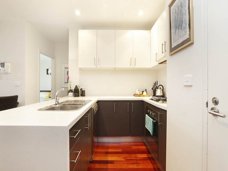 1/138-140 Melville Road, Brunswick West VIC 3055