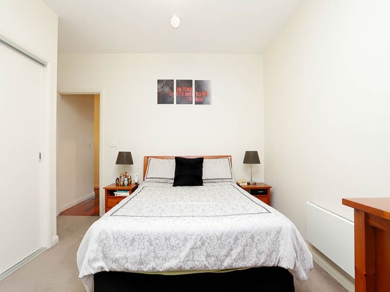 1/138-140 Melville Road, Brunswick West VIC 3055