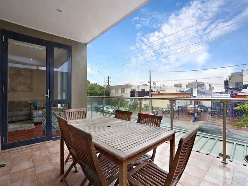 1/138-140 Melville Road, Brunswick West VIC 3055