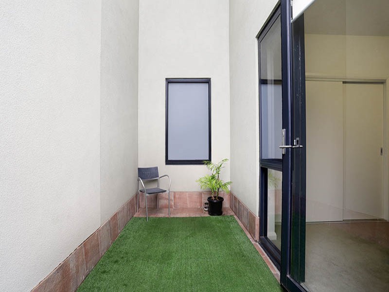 1/138-140 Melville Road, Brunswick West VIC 3055