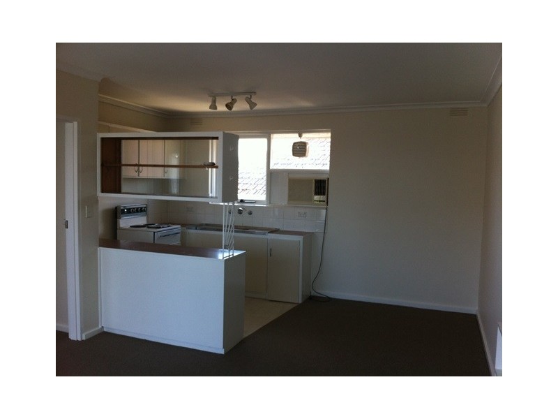 9/3 Guthrie Street, Brunswick West VIC 3055