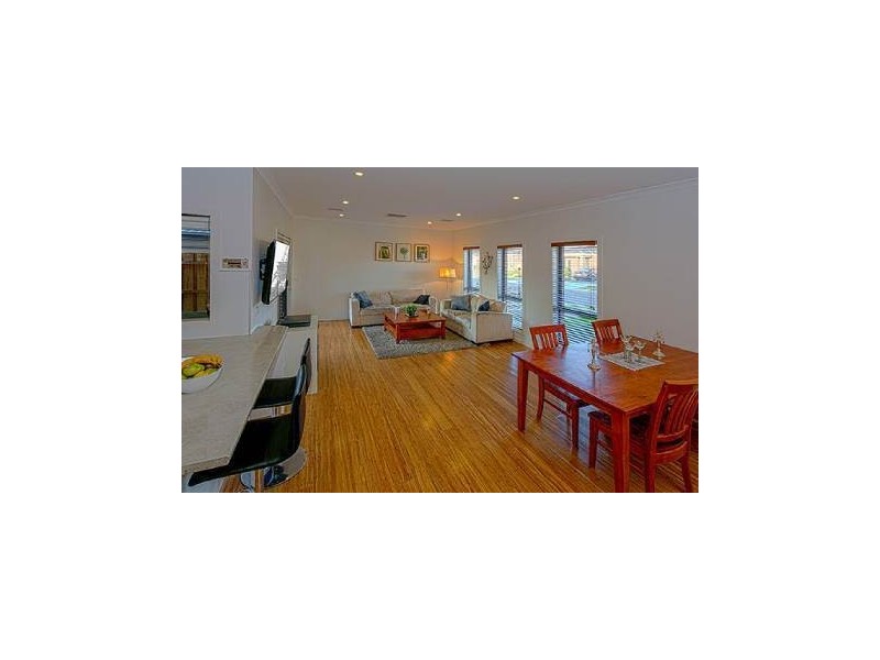 1/15 Mahon Road, Epping VIC 3076