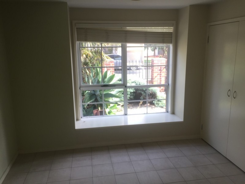 1/6 Quick Street, Pascoe Vale VIC 3044