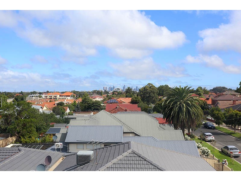 11/7-9 Bell Street, Coburg VIC 3058