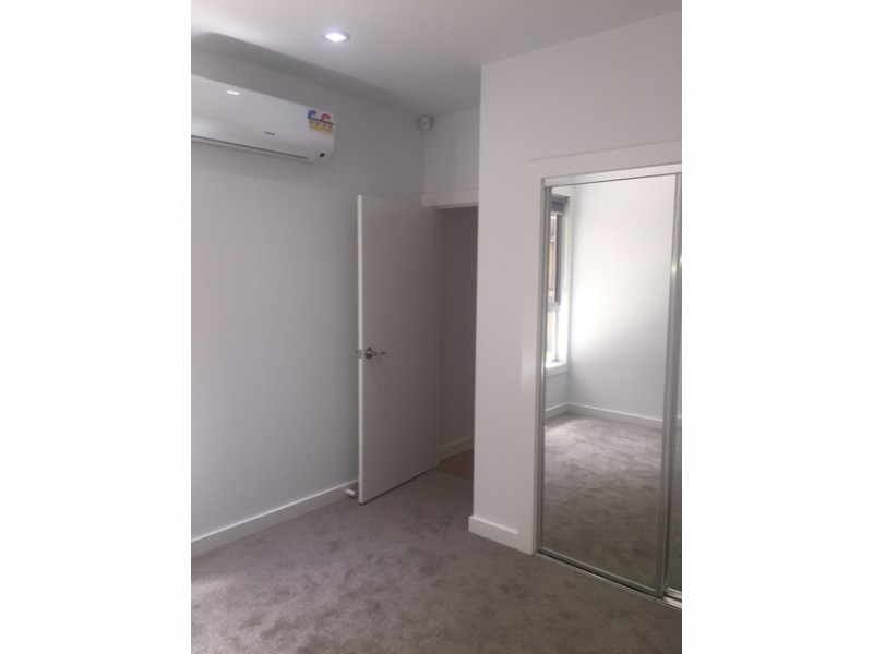 2/235 Ascot Vale Road, Ascot Vale VIC 3032