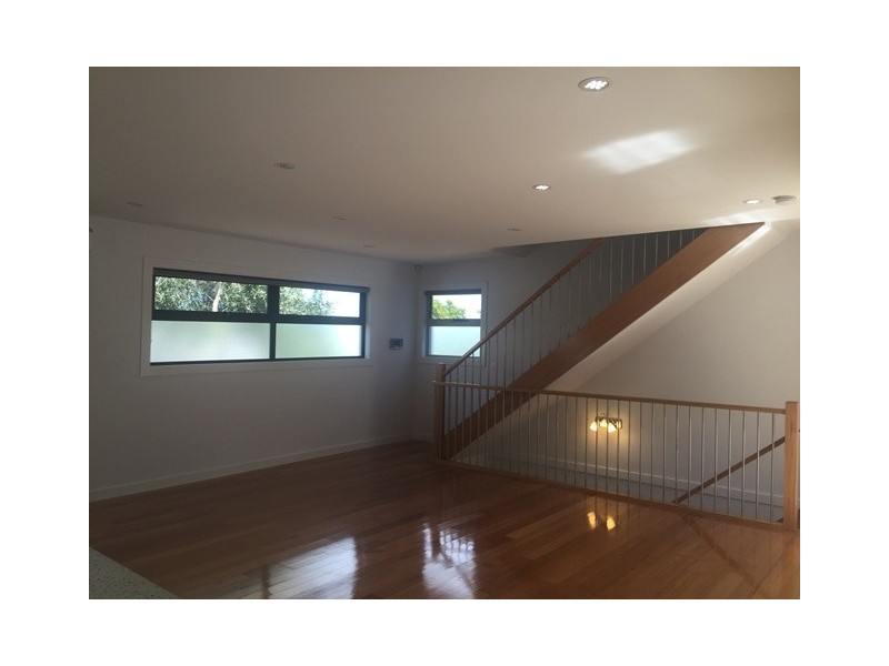 2/235 Ascot Vale Road, Ascot Vale VIC 3032