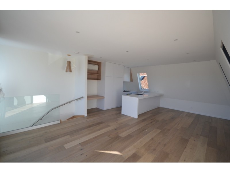 4/14-16 Warburton Street, Brunswick VIC 3056