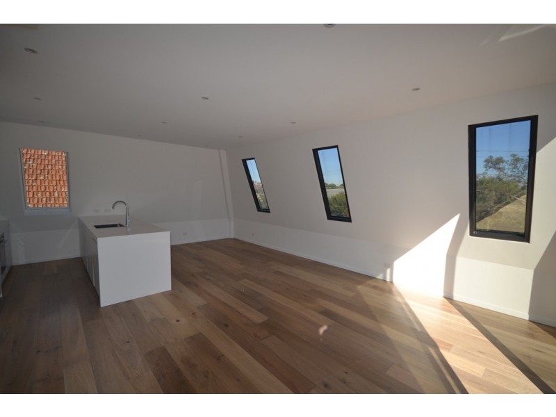 4/14-16 Warburton Street, Brunswick VIC 3056