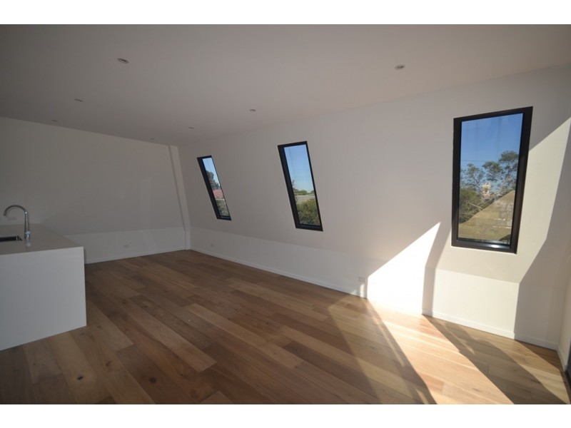 4/14-16 Warburton Street, Brunswick VIC 3056