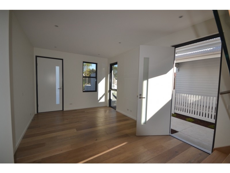 4/14-16 Warburton Street, Brunswick VIC 3056