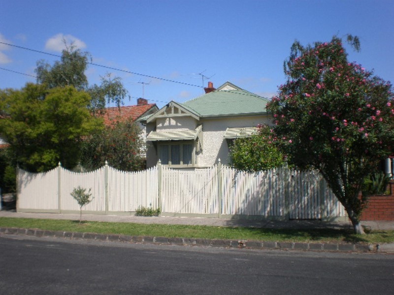 24 Salisbury Street, Coburg VIC 3058