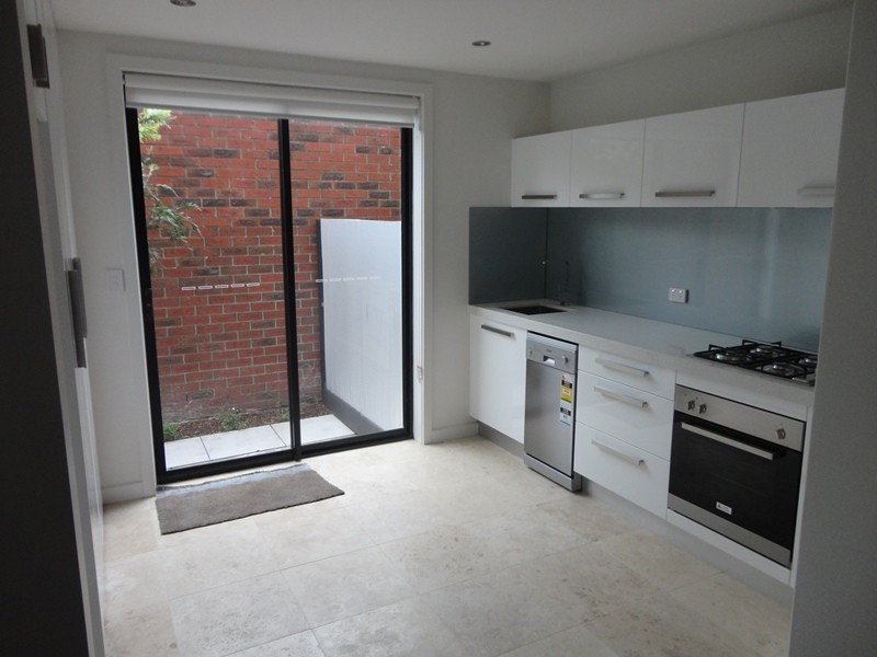 1/68 De Carle Street, Brunswick VIC 3056