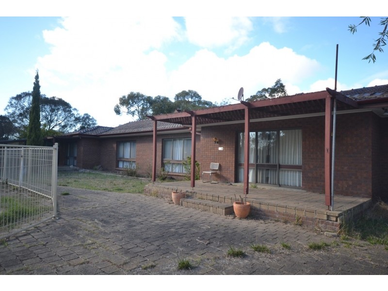 45 Parkland Crescent, Mickleham VIC 3064