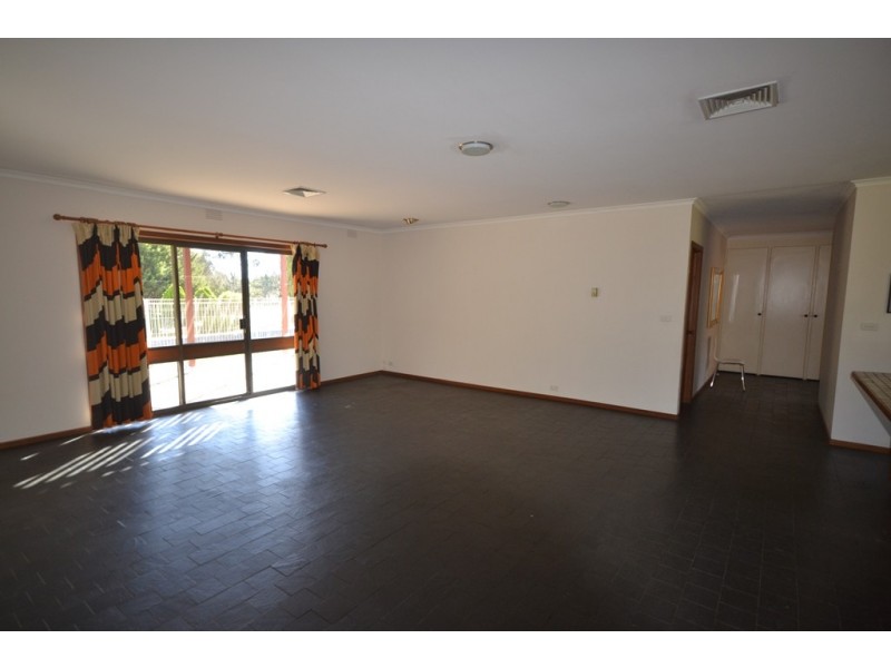 45 Parkland Crescent, Mickleham VIC 3064