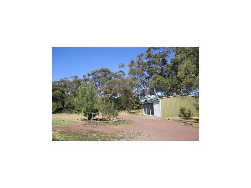 45 Parkland Crescent, Mickleham VIC 3064