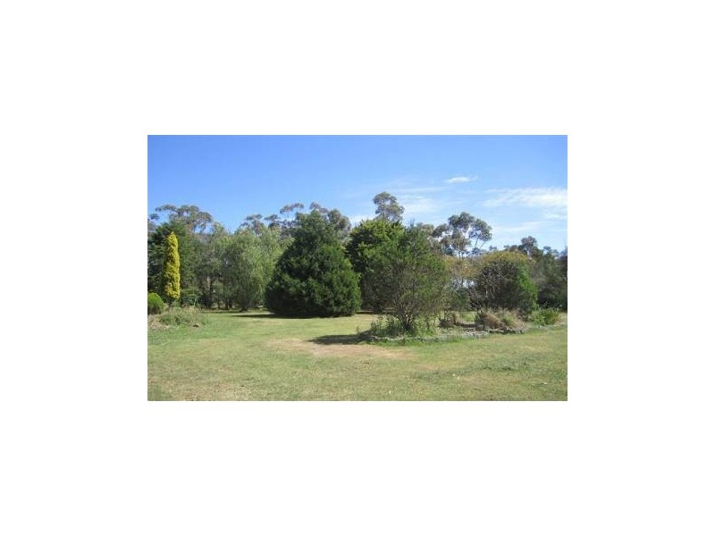 45 Parkland Crescent, Mickleham VIC 3064