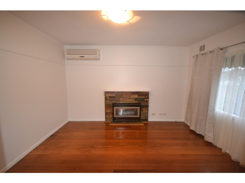 9 Heather Ave, Pascoe Vale South VIC 3044