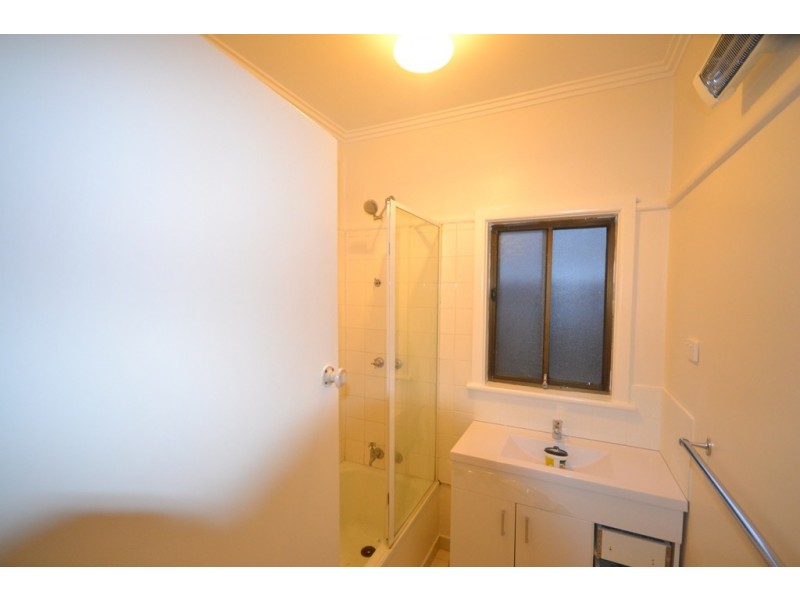 9 Heather Ave, Pascoe Vale South VIC 3044