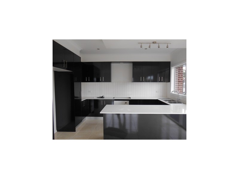 16 Daley Street, Glenroy VIC 3046